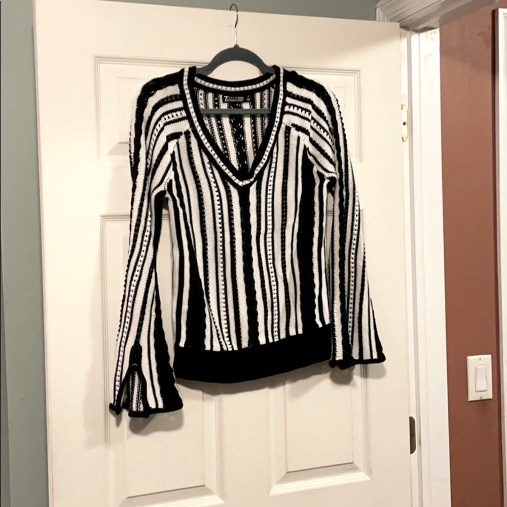 V-neck striped sweater